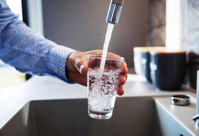 Bottleless water coolers