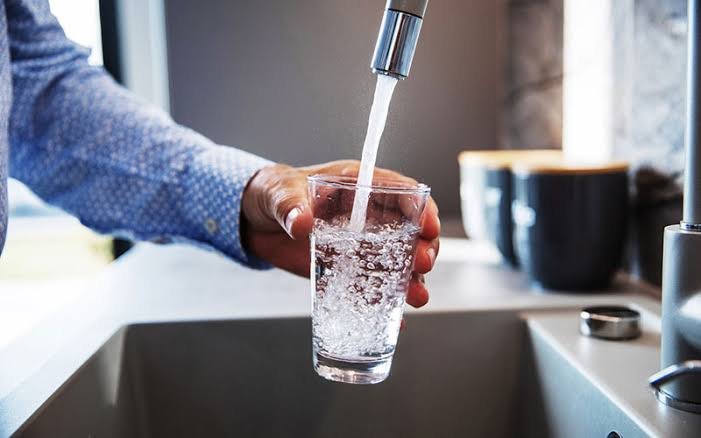 Bottleless water coolers